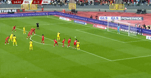 不特莱斯汉晋级成功，领跑积分榜的简单介绍