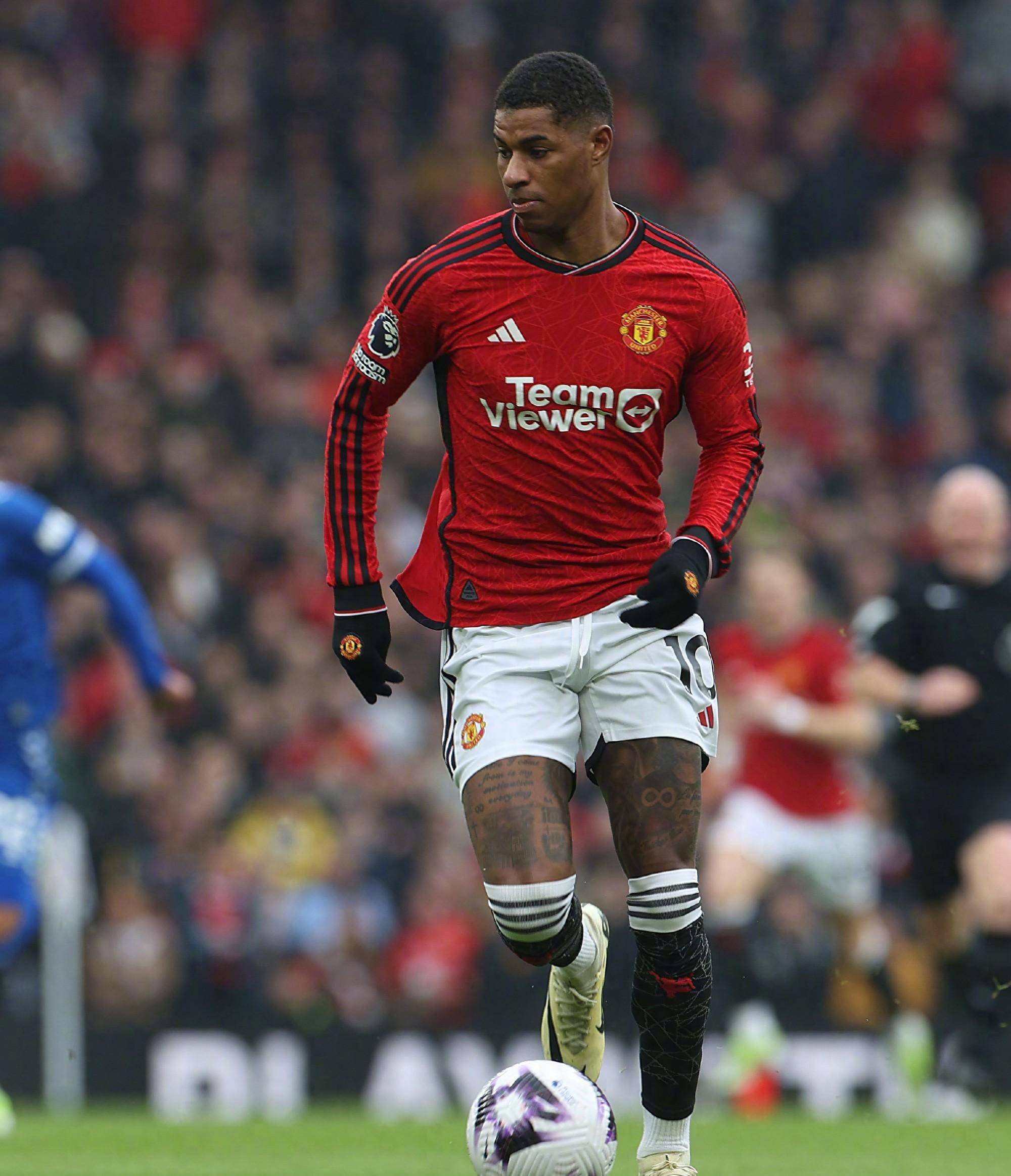 曼联主场稳赢,击败对手取胜联赛夺冠之路的简单介绍 曼联主场稳赢,击败对手取胜联赛夺冠之路的简单介绍