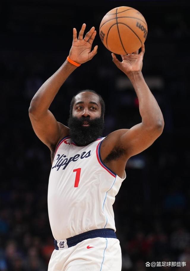 乐鱼体育-快船胜太阳，球员个人能力获得好评