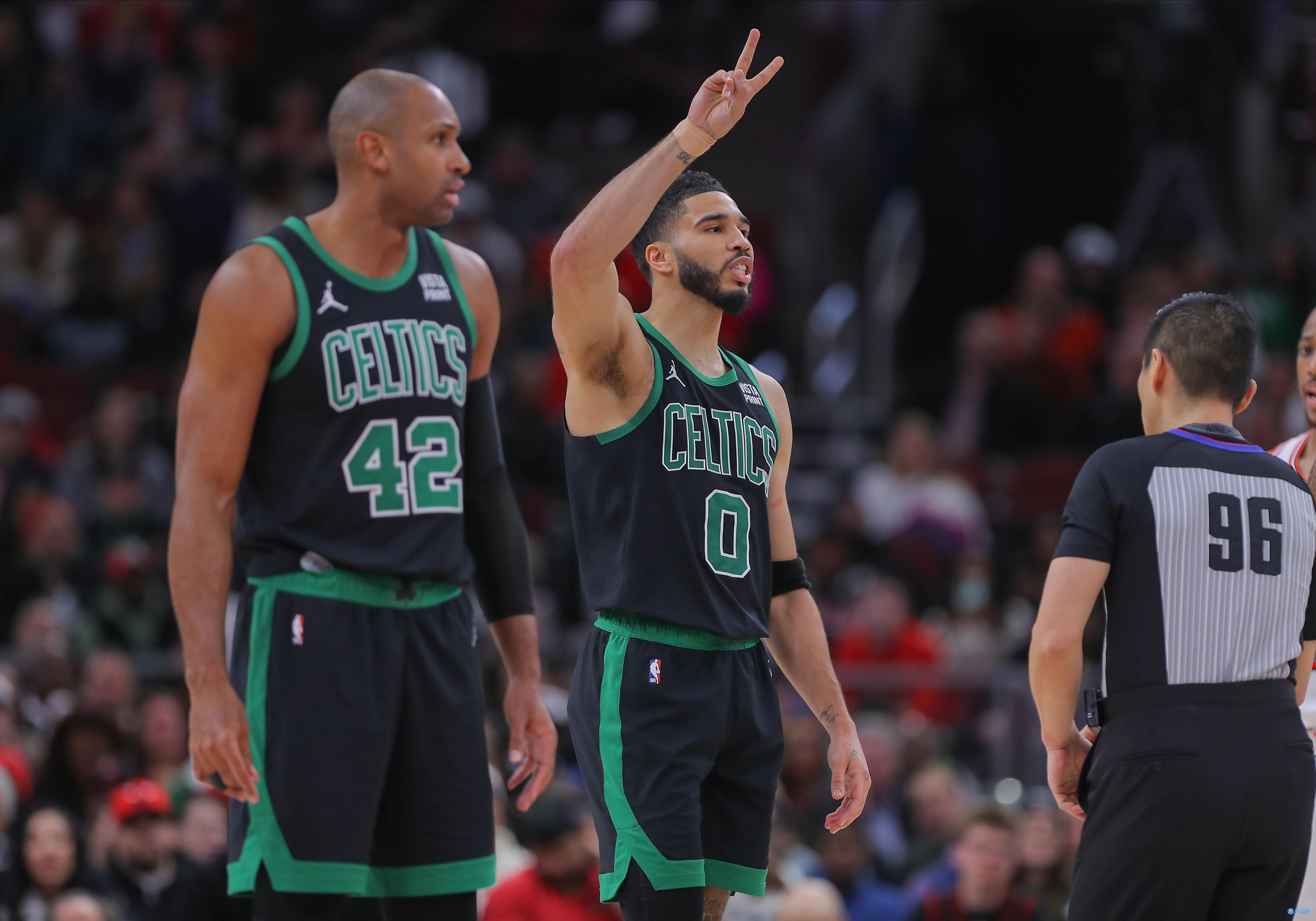 NBA巨星持续伤愈，球队士气大涨