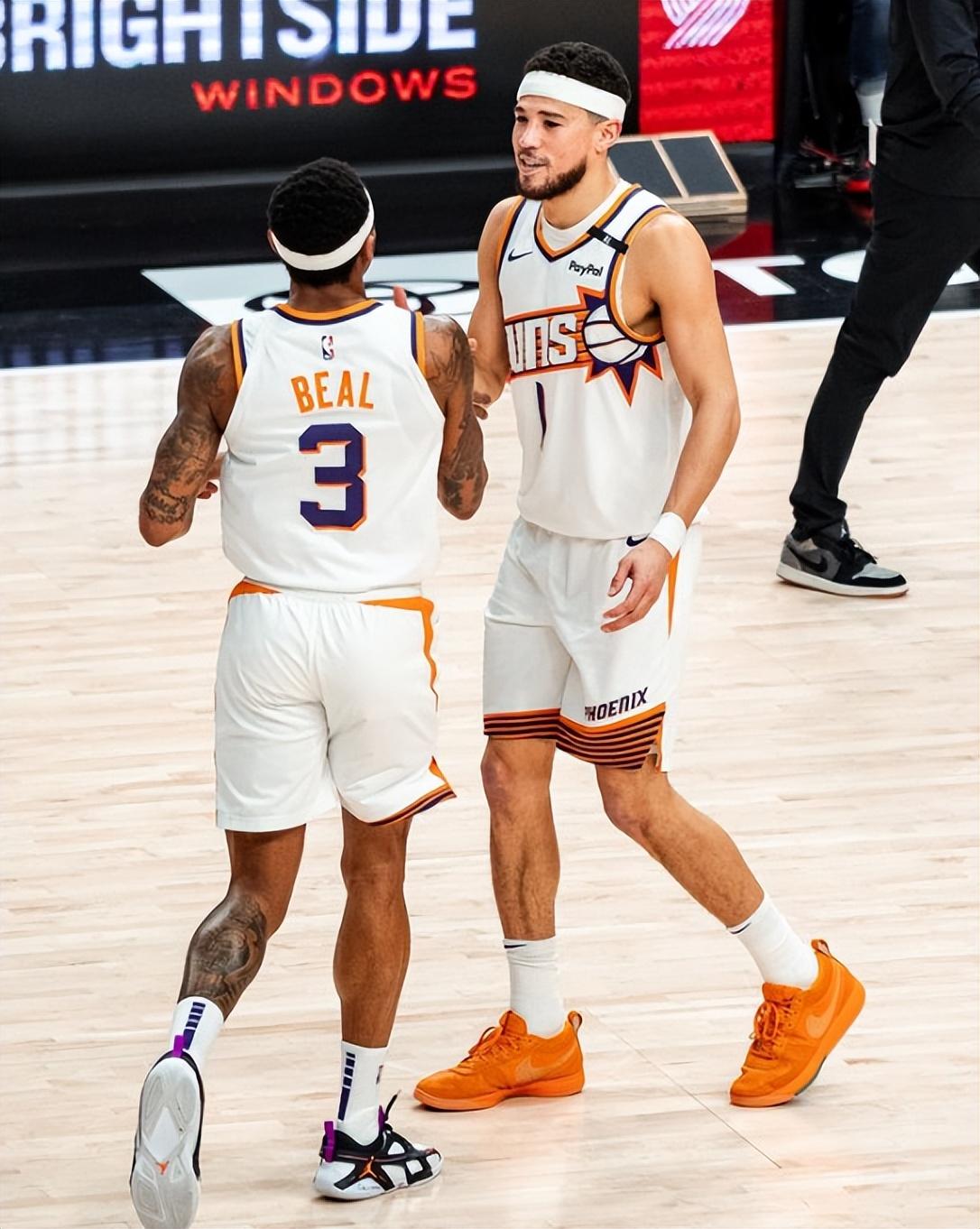 欧洲篮球联赛收官，西蒙斯斩获得分王