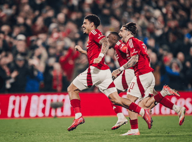 曼城豪取胜利，赢得晋级机会的简单介绍