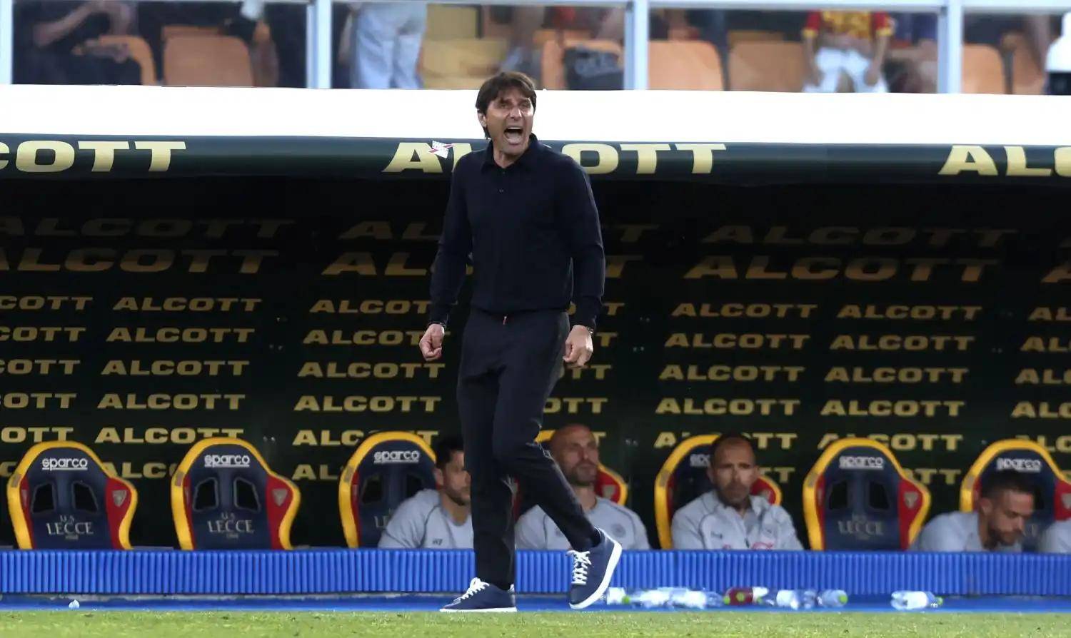 关于帕尔马遭遇失利,积分榜上遭遇压力的信息 关于帕尔马遭遇失利,积分榜上遭遇压力的信息